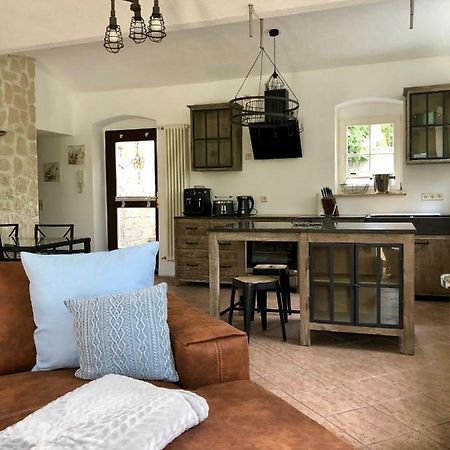 Ferienwohnung Am Wasser Villa Graf Von Pfeil Дрезден Экстерьер фото